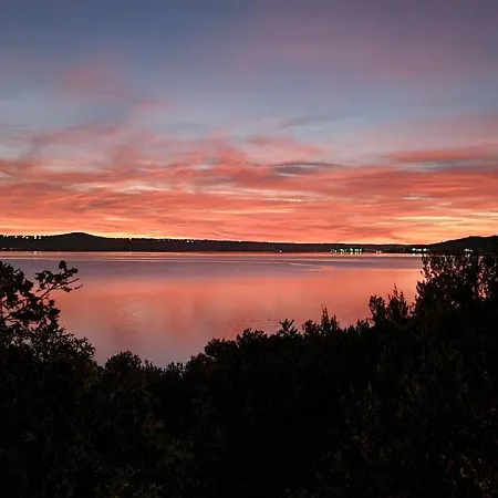 Lejlighed Beachfront House Nella With Full Privacy