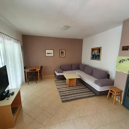 Beachfront House Nella With Full Privacy * Jasenice (Zadar)