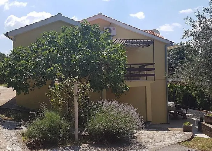 Beachfront House Nella With Full Privacy
