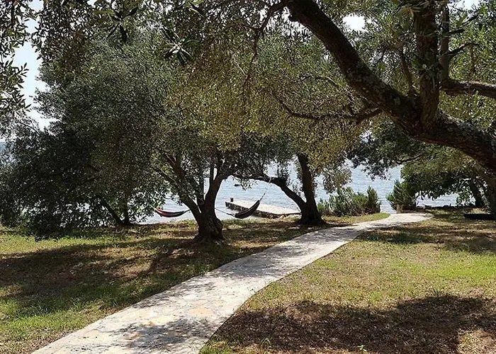 Beachfront House Nella With Full Privacy Jasenice (Zadar)