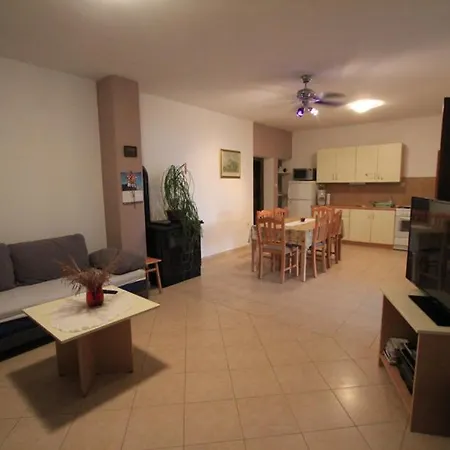 Apartment Beachfront House Nella With Full Privacy