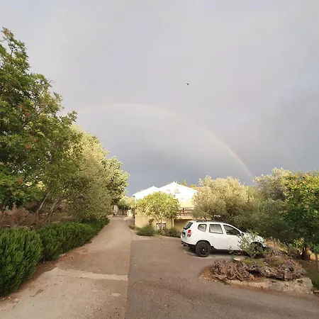 Beachfront House Nella With Full Privacy アパート ヤセニクセ