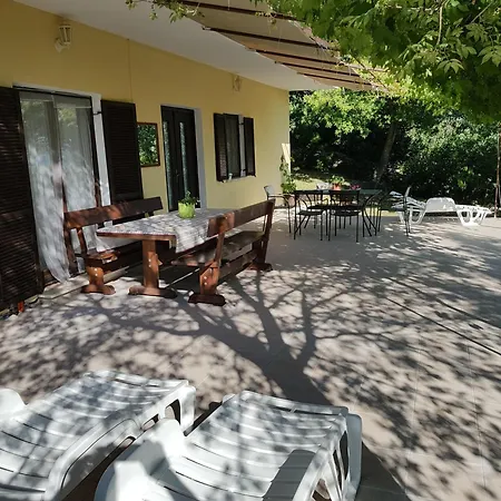 Beachfront House Nella With Full Privacy * Jasenice (Zadar)