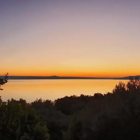 Beachfront House Nella With Full Privacy アパート