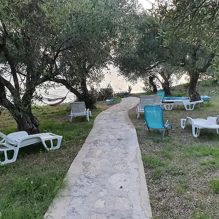 Beachfront House Nella With Full Privacy アパート