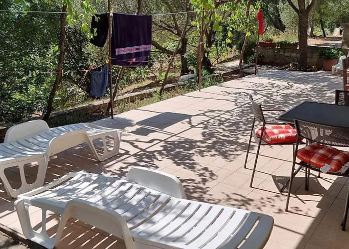 Апартаменты Beachfront House Nella With Full Privacy Ясенице